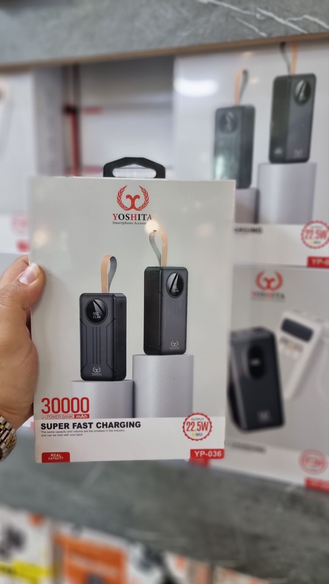 پاور بانک یوشیتا مدل YP-036 ظرفیت ۳۰ هزار میلی آمپر فست شارژ